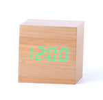 MODERNE DIGITALUHR IM WÜRFELDESIGN