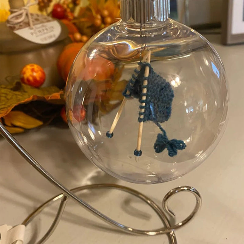 Strickball Weihnachtsornamente zur Dekoration für den Baum