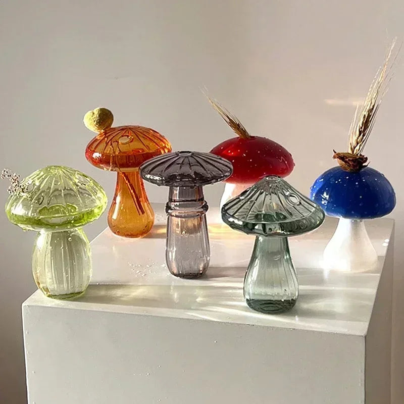 Elegant Mushroom Glass Vase for Hydroponic Plant Displays