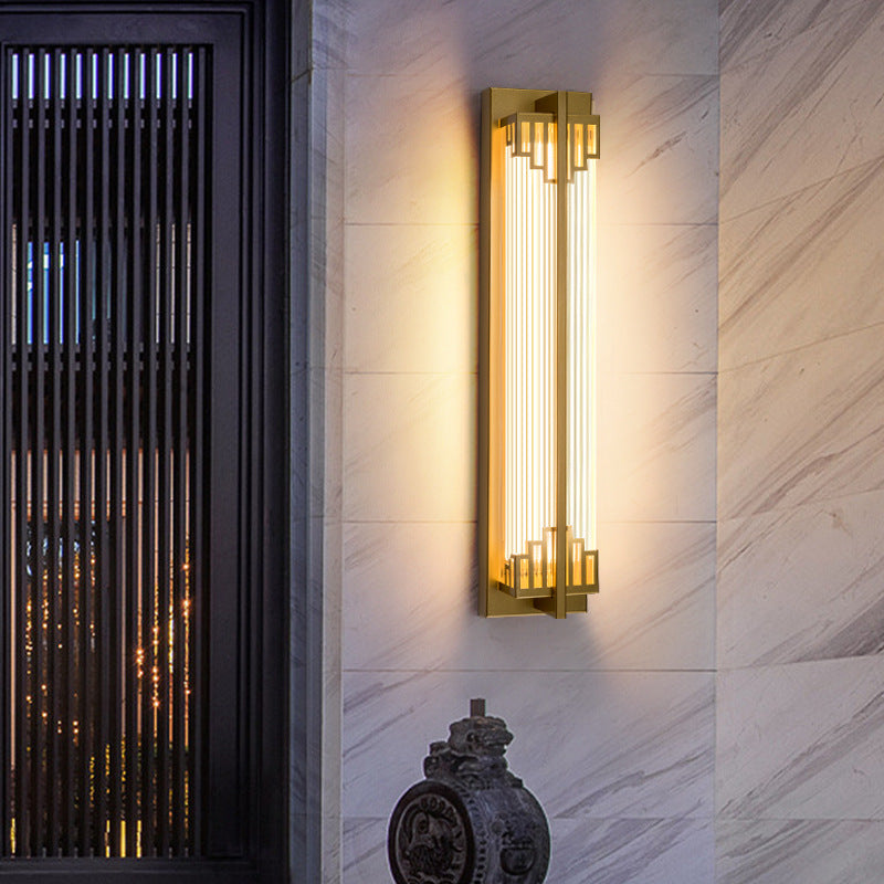 Elegante LED Außenwandleuchte mit Edelstahl und Glas