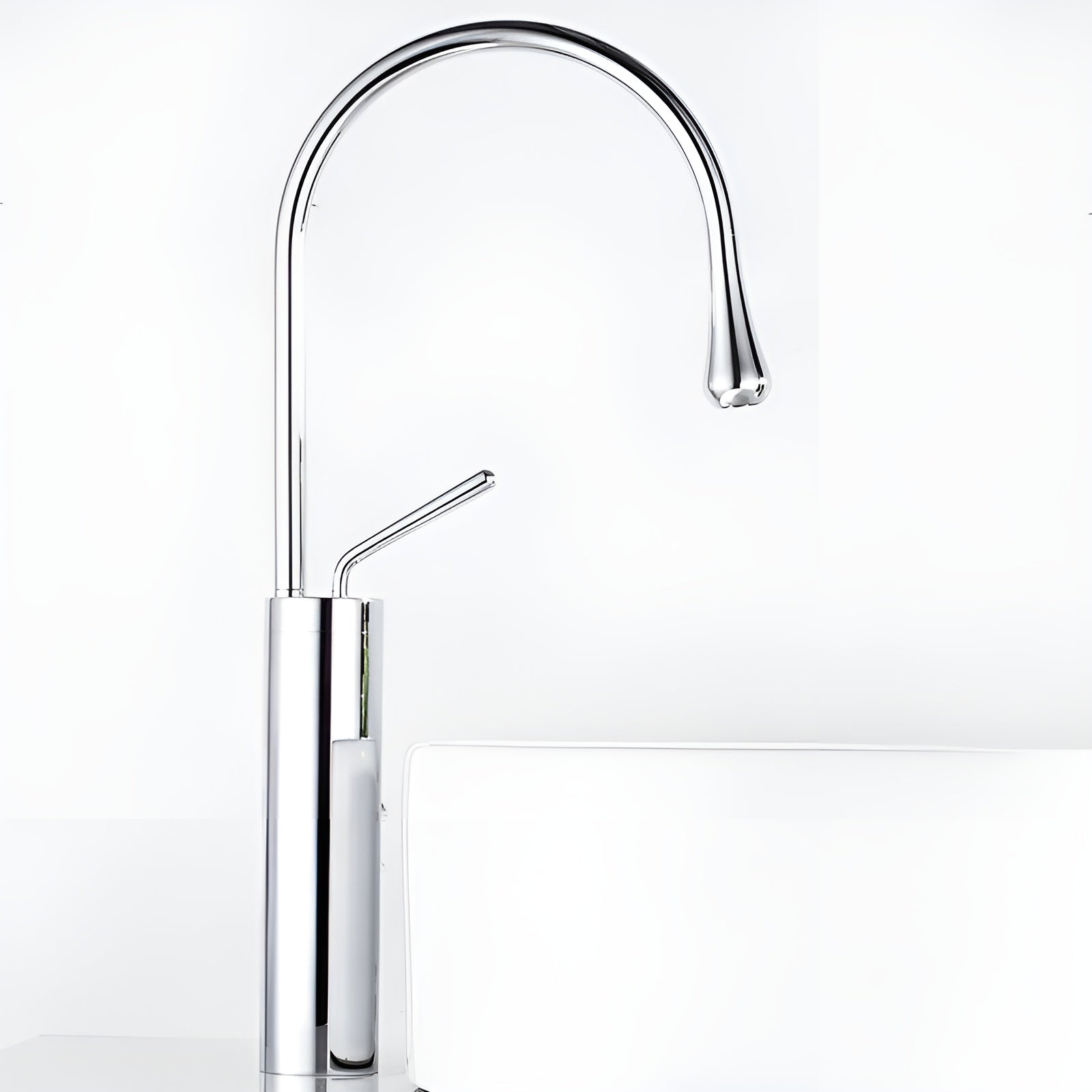 AquaFlow – Flexible Faucet for Effortless Control