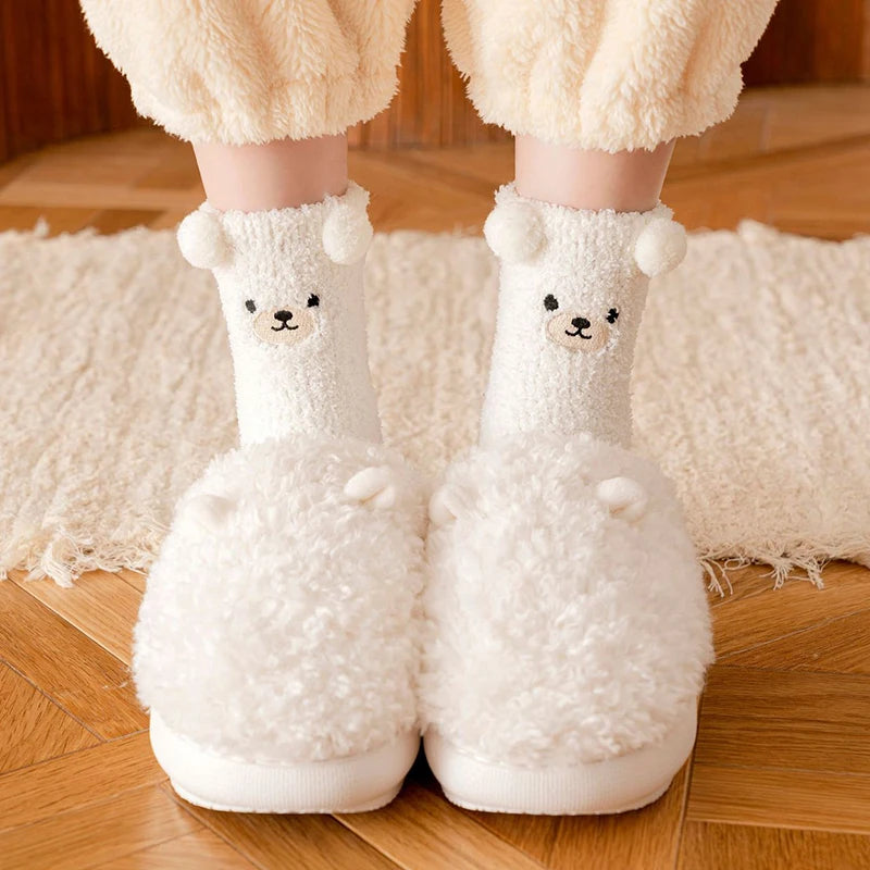 Wärmeschmeichler Women's Cuddle Socks | Fluffy & Cozy | 3D Bear Pattern