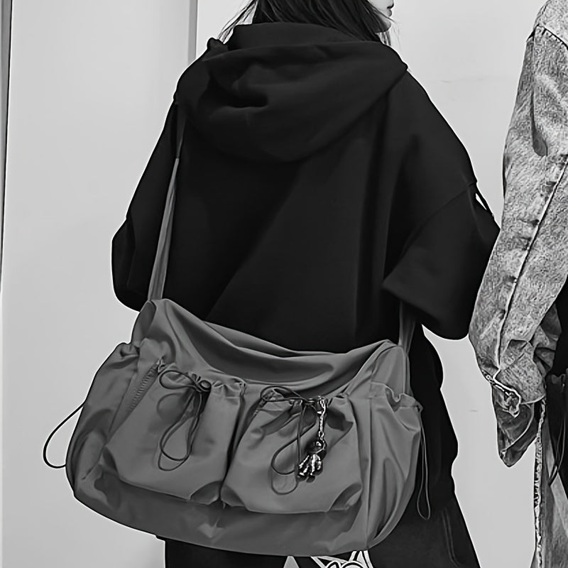 Nylon Umhängetasche in Schwarz – Urbaner Messengerbag mit Reißverschluss für den Alltag
