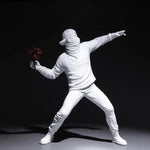 Blumen-Randalierer Dekorationsfigur von Banksy