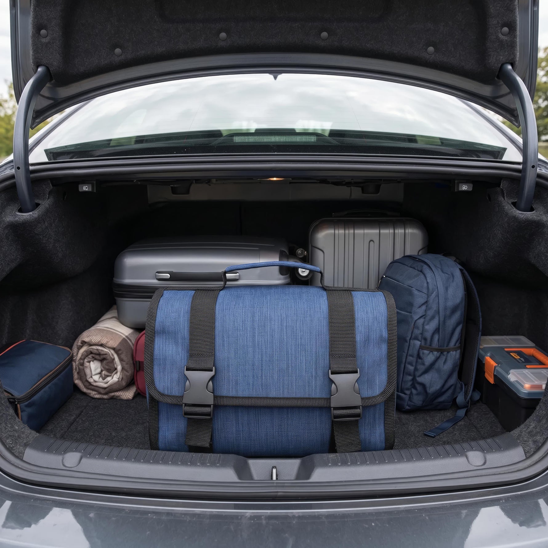 AquaGuard – Robust Toiletry Bag for Stress-Free Travel
