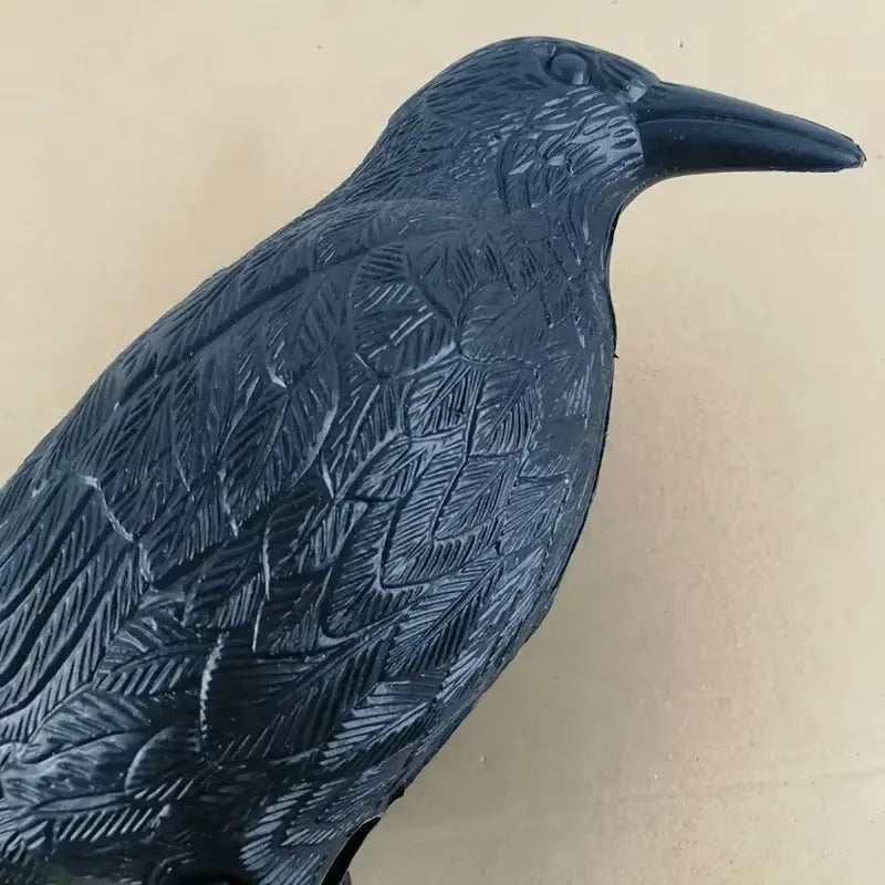 Lifelike Crow Decoy 35 cm | Effective Bird Control for Balcony and Garden