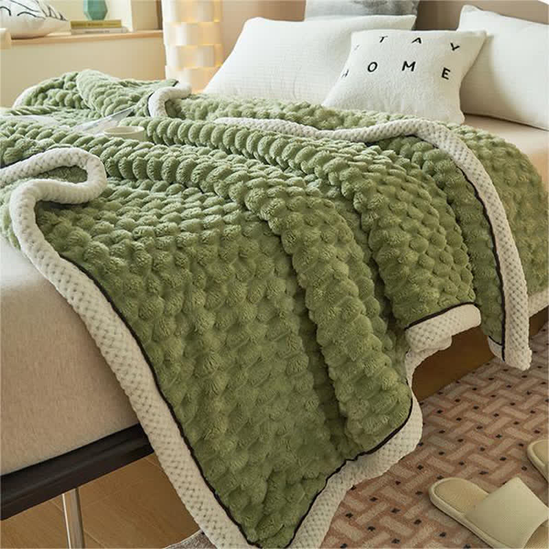 Ultra-Soft Reversible Blanket for Ultimate Comfort