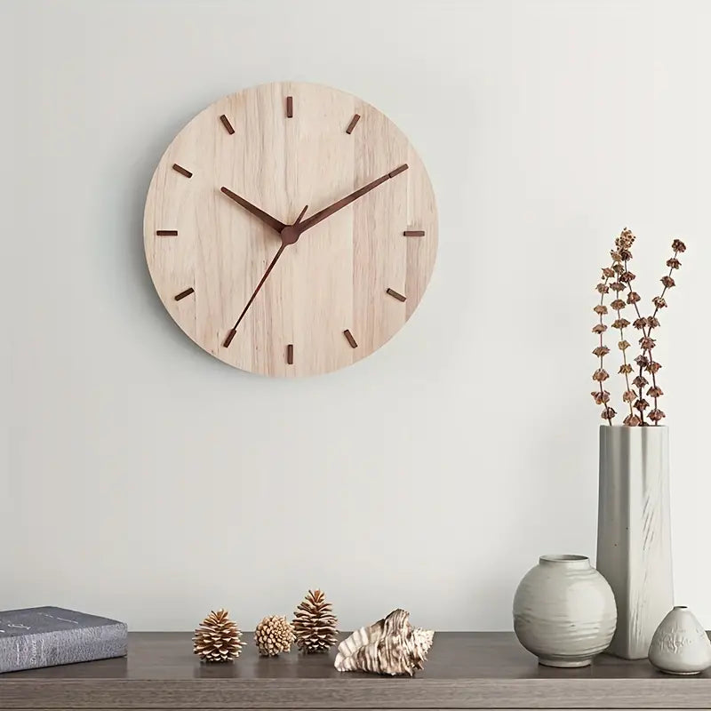 Handgefertigte Wanduhr aus Holz im skandinavischen Design – 30 cm Durchmesser