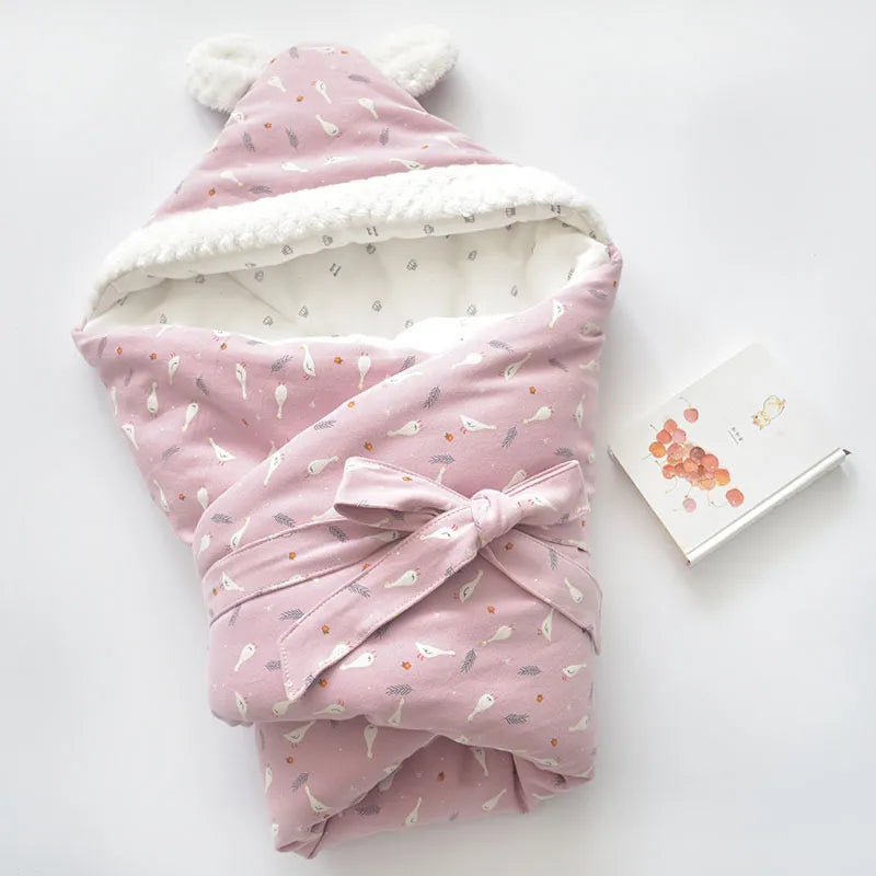 Kuscheldecke für Babys mit Kapuze – Fleece-Decke mit Ohren