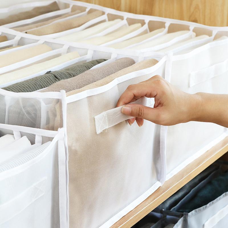 Praktischer Kleiderschrank-Organizer mit Fächern für Ordnung