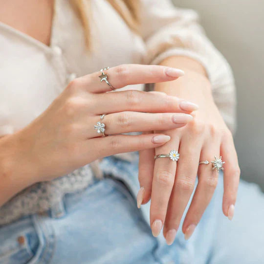 Stress-Free Ring - Stylish Relaxation and Calm