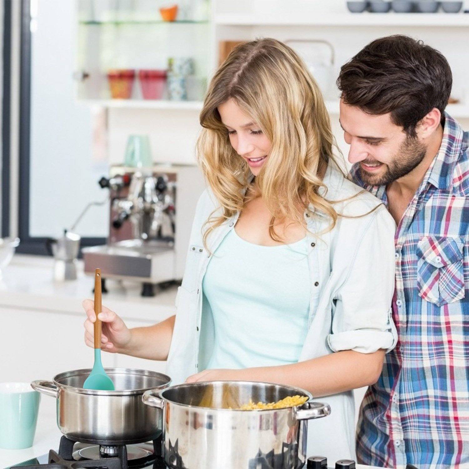 Practical 11-piece silicone kitchen utensil set