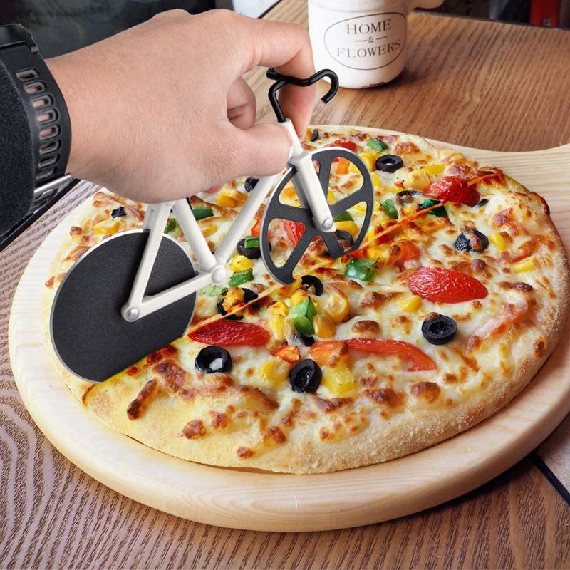 Pizzaschneider in Form eines Fahrradreifens – Küchenhelfer