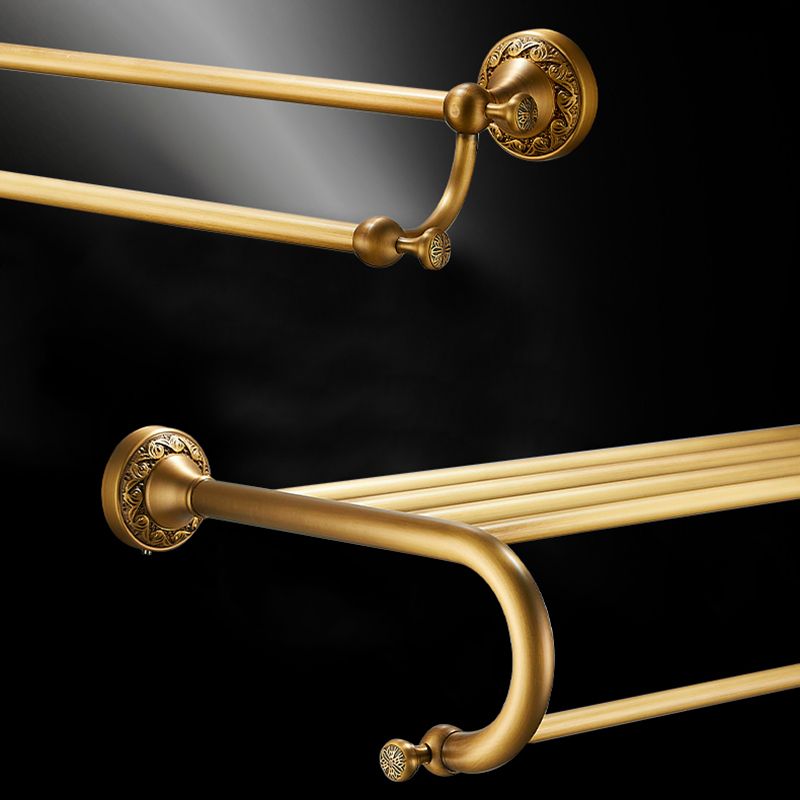 Elegante Badezimmeraccessoires aus gebürstetem Messing – Set oder Einzelstück
