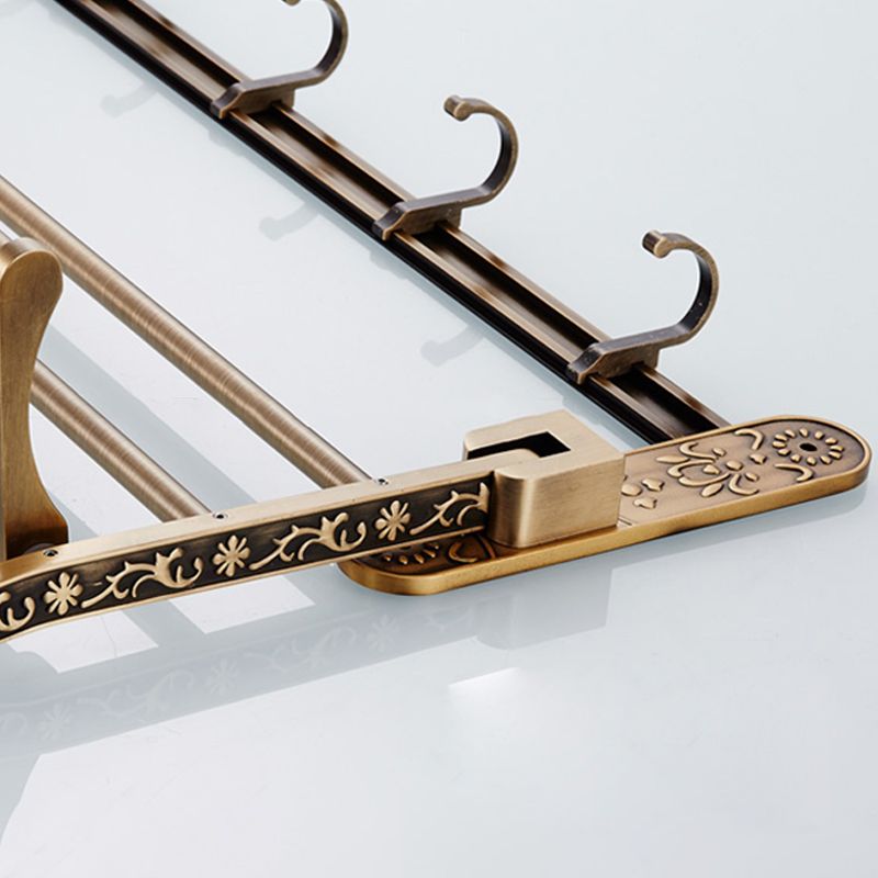 Elegantes Badezimmer-Zubehörset aus Metall für stilvolle Räume