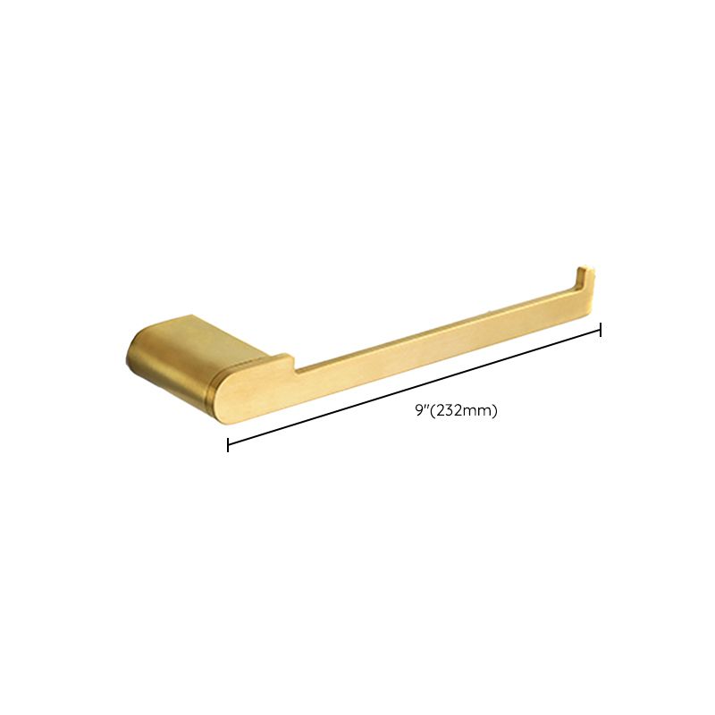 Elegantes Badezimmer-Set mit goldenen Handtuchhaltern