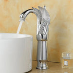 Eleganter Wasserhahn für das Badezimmer mit einem Hebel in verschiedenen Farben