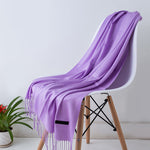 Luxurious cashmere scarf with an elegant design