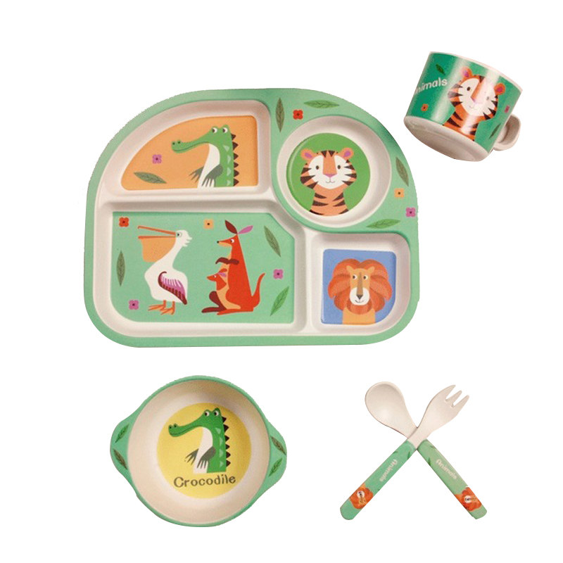 Kindergeschirrset mit Wolkenmuster – Teller, Schüssel, Becher & Besteck