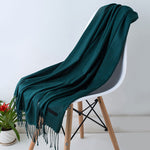 Luxurious cashmere scarf with an elegant design