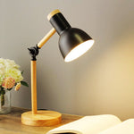 Moderne LED Schreibtischlampe aus Holz