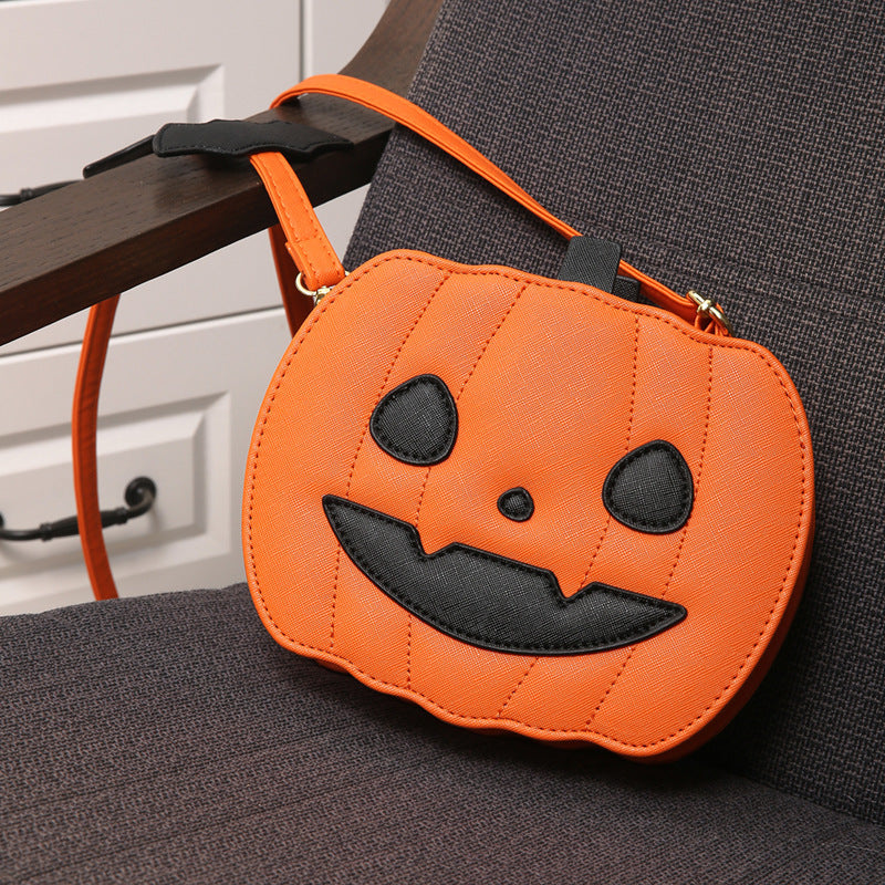 Gruselige Eleganz | Minimalistische Umhängetasche für Halloween