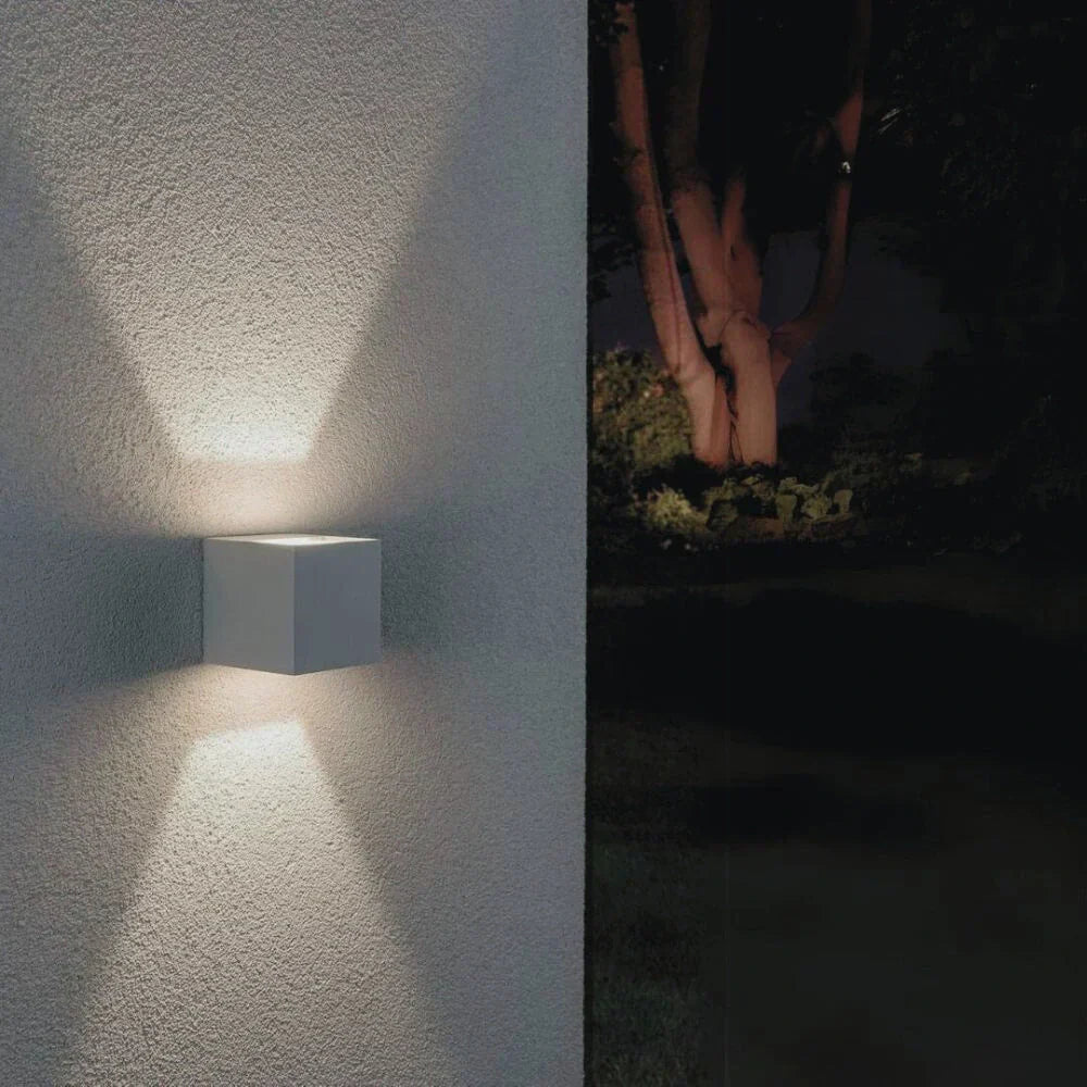 Wandbeleuchtung mit flexibler Lichtsteuerung | LumaDesign