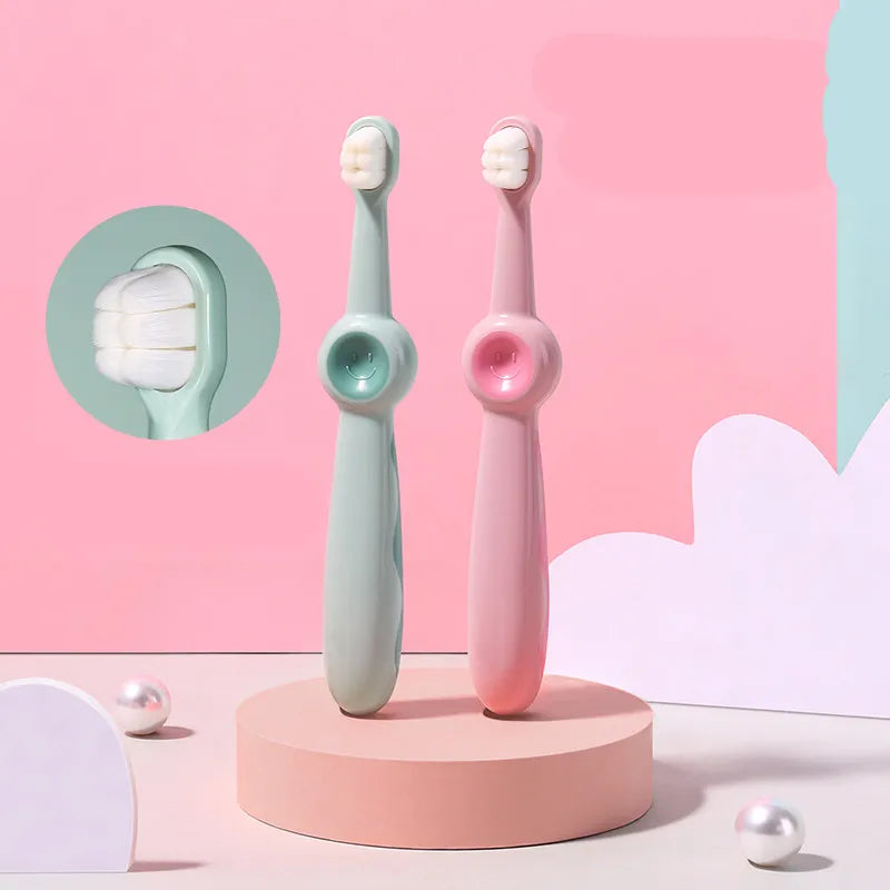 Ergonomische Babyzahnbürsten – Set für sanfte Zahnpflege bei Kindern