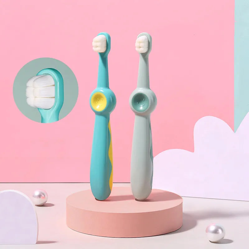 Ergonomische Babyzahnbürsten – Set für sanfte Zahnpflege bei Kindern