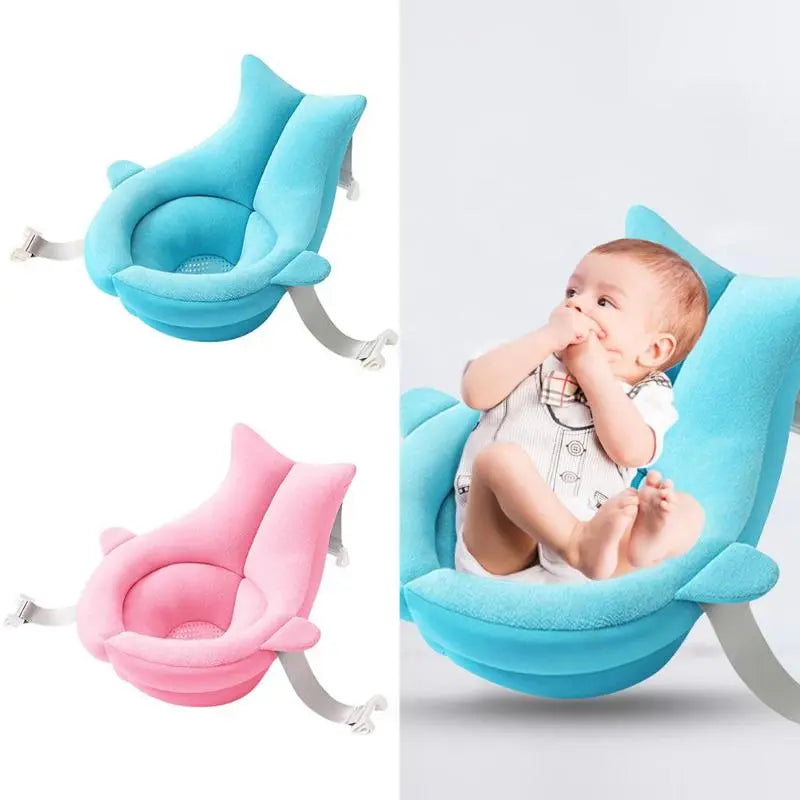 Sanfter Baby-Badesitz mit gepolsterter Oberfläche
