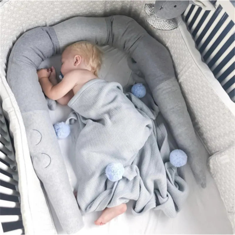 Babyschutzkissen ergonomisch – Stillring aus weichem Material für Sicherheit