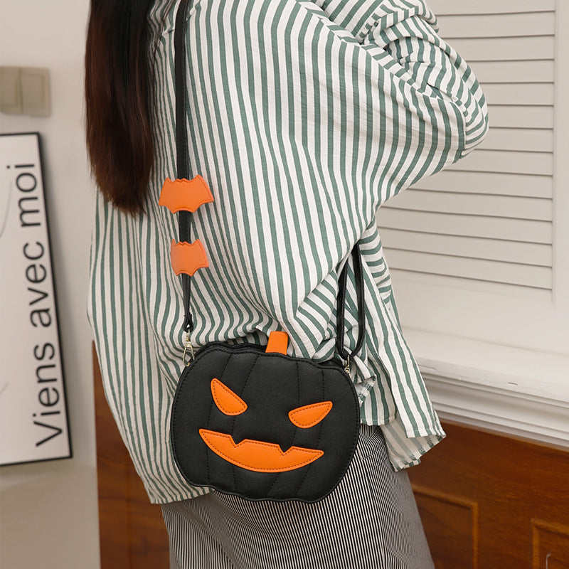 Gruselige Eleganz | Minimalistische Umhängetasche für Halloween