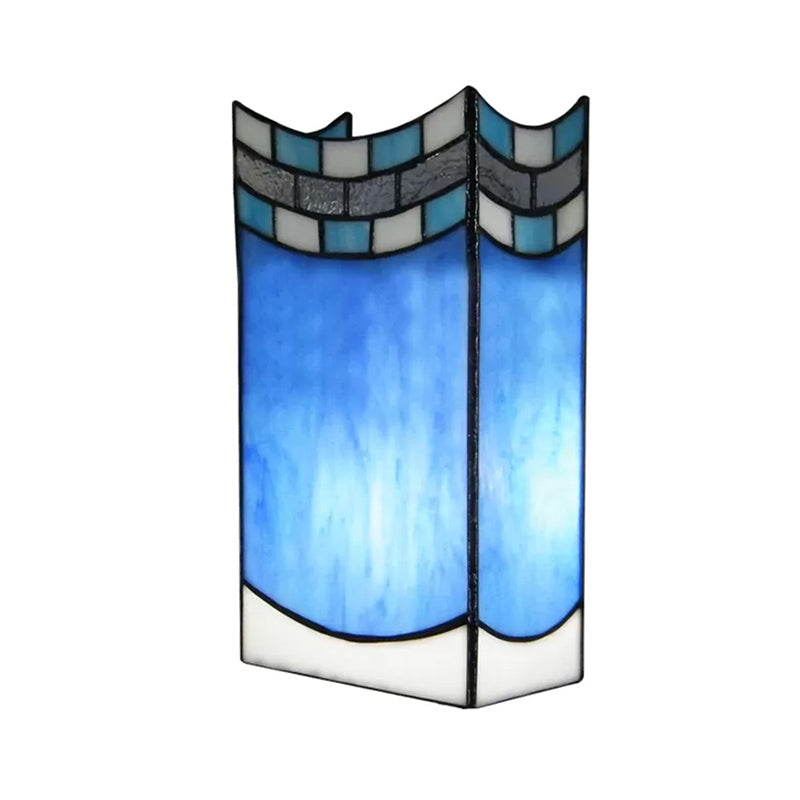 Elegante Tiffany-Wandlampe mit Buntglas-Schirm für Innenräume