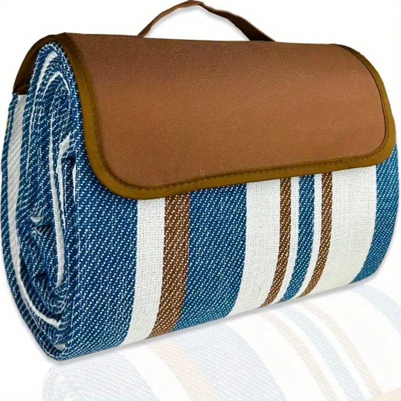 OutdoorEnjoyment Picnic Blanket | Water-Repellent & Padded | Foldable with Carry Handle | 150×200 cm