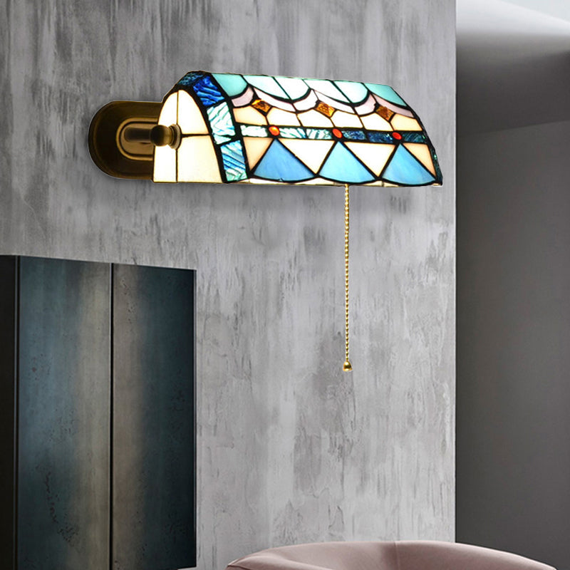 Elegante Wandlampe mit Glaskuppel – Mediterraner Stil in Blau
