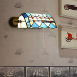 Elegante Wandlampe mit Glaskuppel – Mediterraner Stil in Blau