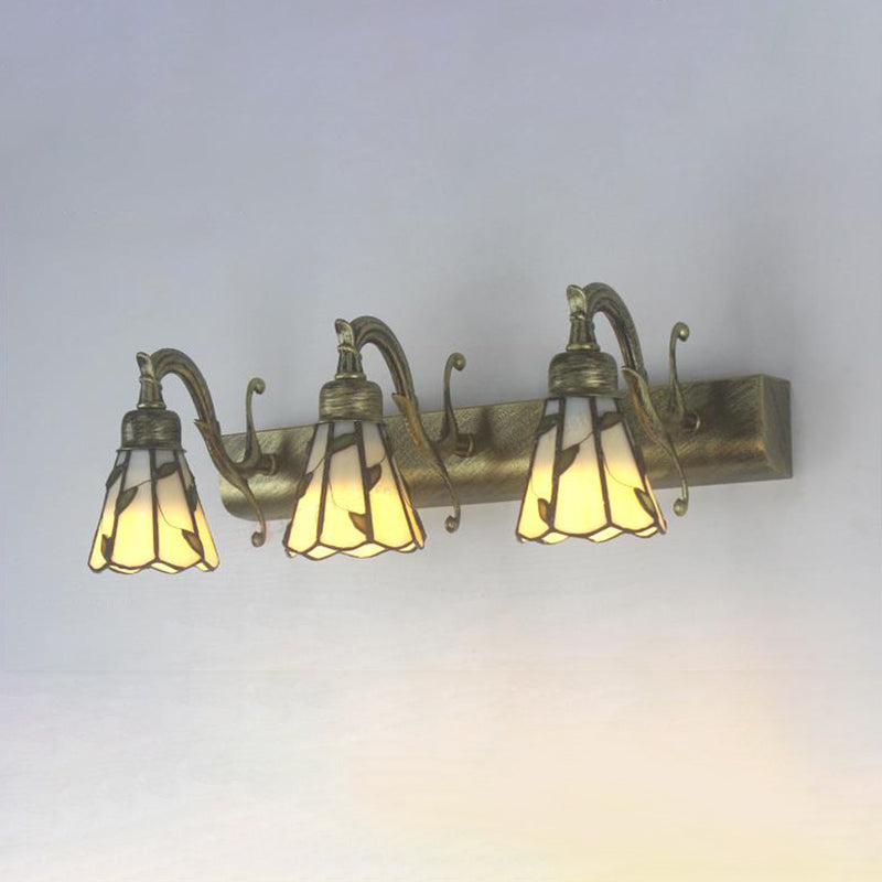 Elegantes 3-Lampen Wandlicht mit Tiffany-Design für Ihr Badezimmer