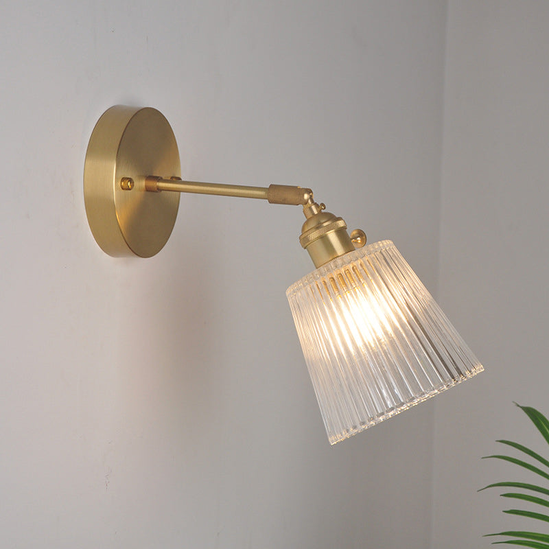 Elegante Wandleseleuchte mit schwenkbarem Arm und Glaskuppel