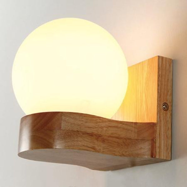 Skandinavische Wandlampe aus Holz mit Glas-Schirm – 1 Licht