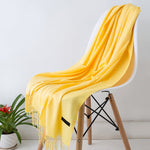 Luxurious cashmere scarf with an elegant design