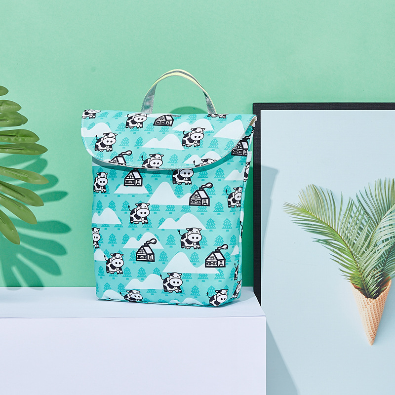 Windeltasche mit Reißverschluss – Wasserdichter Wetbag für den Kinderwagen