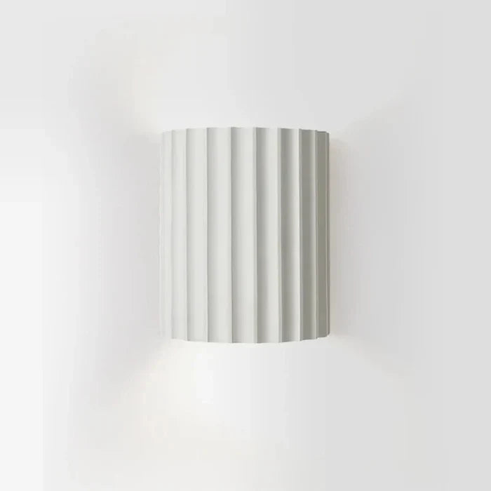 Wandlampe aus Harz mit strukturiertem Schirm – Stilvolles Design für Ihr Zuhause