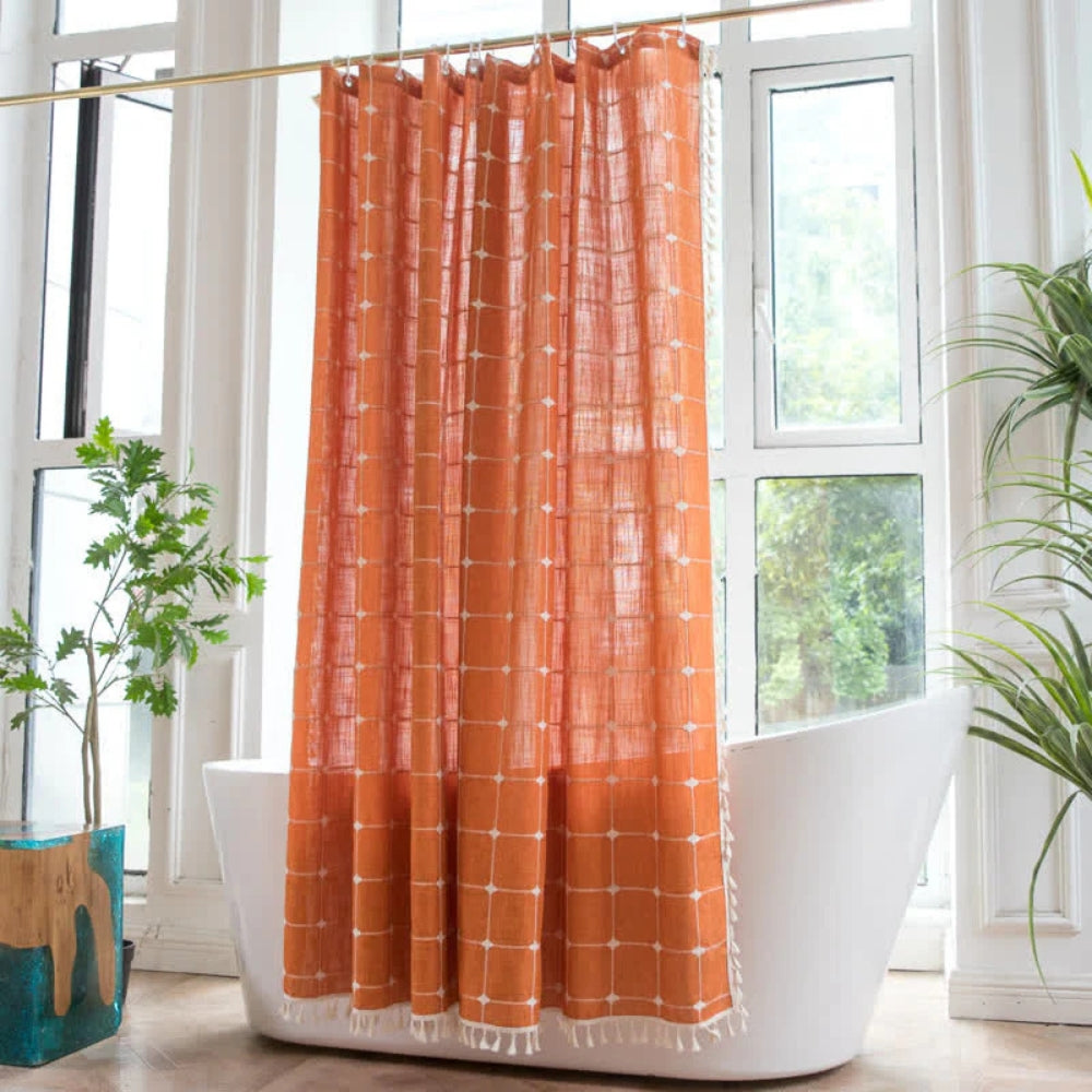 Stylish shower curtain in linen-cotton mix with fringes