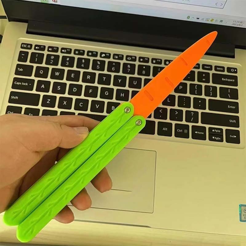 Karotten-Inspirierter Schmetterlingsspielzeug-Messer