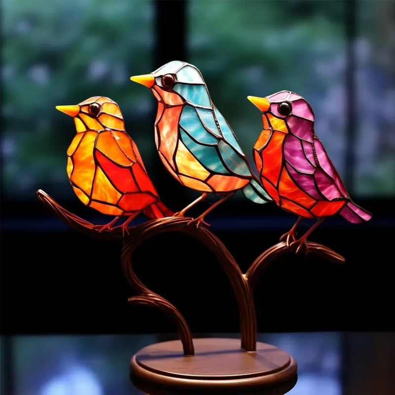 Buntglas Ornamente mit Vögeln auf Ästen