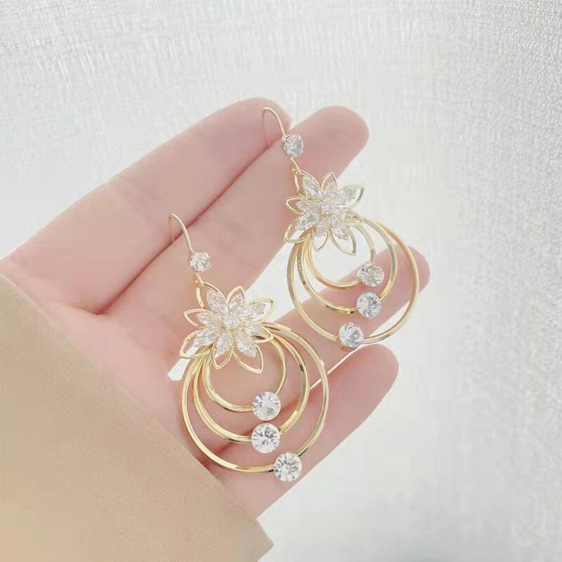 Drei-Ring Ohrstecker in Kristall-Lotus-Design