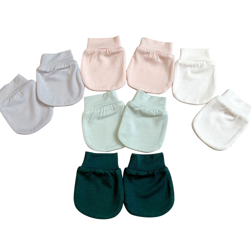 Set von Babyhandschuhen – Bequeme und sanfte Neugeborenenhandschuhe