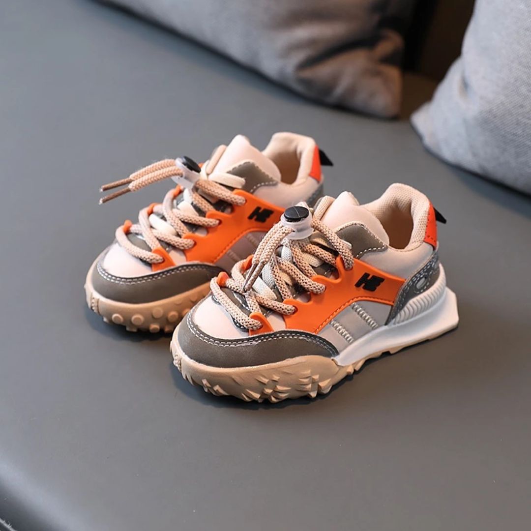 Bequeme und stabile Sportschuhe für Kinder – Moderner Stil