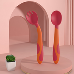 Ergonomisches Babybesteck Set mit rutschfestem Löffel und Gabel für Kinder