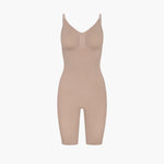 Formender Bodysuit mit Shorts – Stil und Komfort vereint